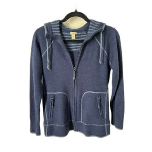 ✨L. L. Bean Merino Sweater ✨ 